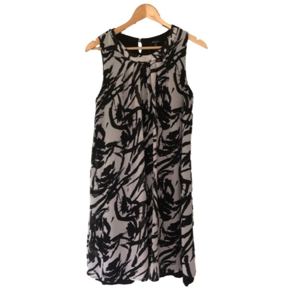 Black And White Abstract Shift Dress NWT Ivy Beau Size 6
